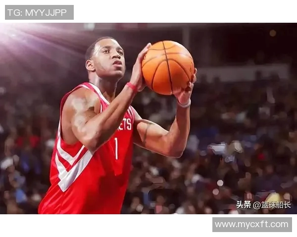 上海对决青岛麦迪的精彩较量引发篮球迷热议与期待